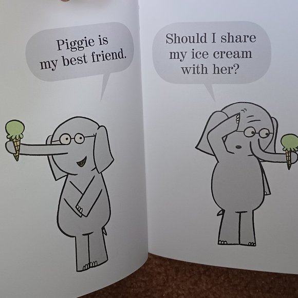 Should I Share My Ice Cream? An Elephant & Piggie Book Hardcover by: Mo Willems - Picture 3 of 6